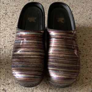 Dansko xp clogs